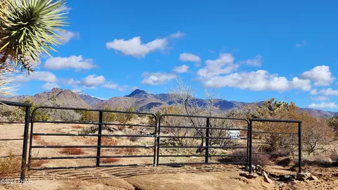 2560 E Sundown Dr, Yucca, AZ 86438 photo 5