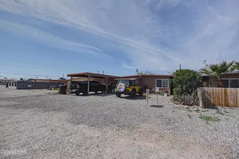 512 S Kofa Ave, Parker, AZ 85344