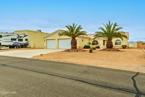 3890 Aqua Way, Lake Havasu City, AZ 86406