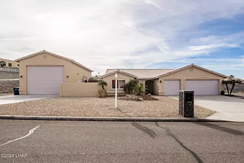 3280 Oakwood Dr, Lake Havasu City, AZ 86404