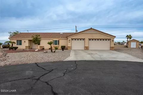 840 Bluecrest Pl, Lake Havasu City, AZ 86406