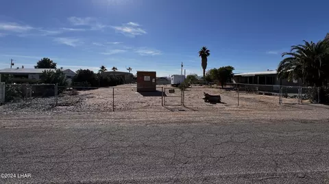 5438 Huachuca Pl, Topock, AZ 86436