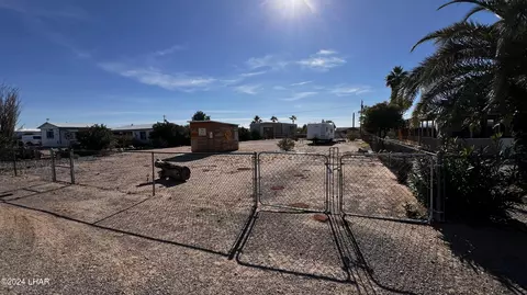 5438 Huachuca Pl, Topock, AZ 86436 photo 2