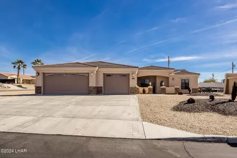 2790 Pony Ln, Lake Havasu City, AZ 86406