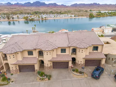 8530 River View Villas Dr, Parker, AZ 85344 photo 1