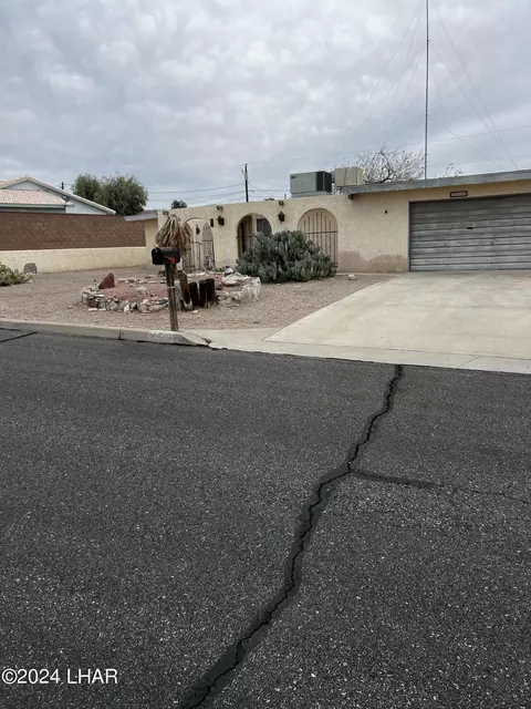 3500 Yavapai Dr, Lake Havasu City, AZ 86406