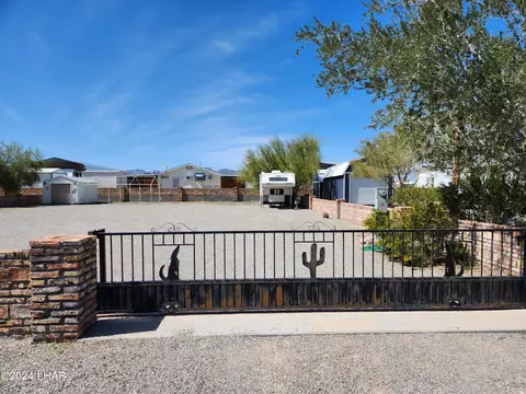 49614 Onyx Ave, Quartzsite, AZ 85346