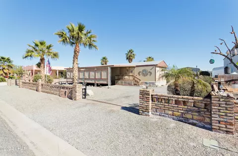 49713 Felspar Ave, Quartzsite, AZ 85346