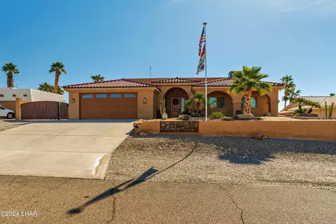 1806 Duel Dr, Lake Havasu City, AZ 86403
