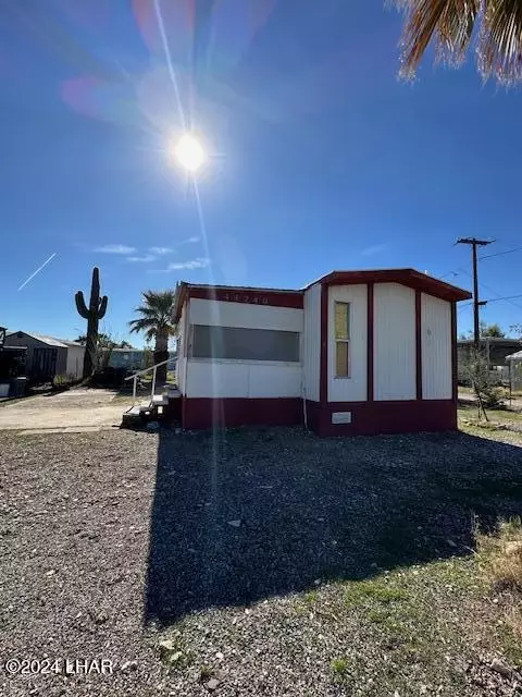 27893 Stone-frame, Bouse, AZ 85325