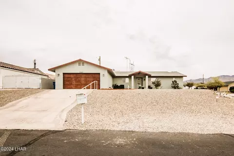 3363 Suzie Lane Ln, Lake Havasu City, AZ 86404