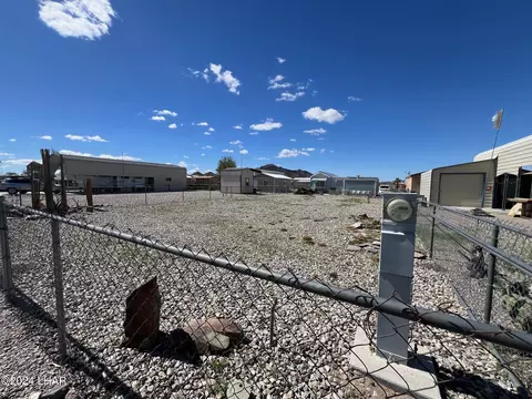 656 Cienega Ln, Quartzsite, AZ 85346