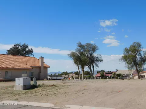 5605 S Club House Dr, Fort Mohave, AZ 86426