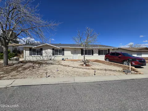 985 Gardencrest Dr, Kingman, AZ 86409