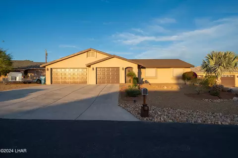1430 Mandalay Pl, Lake Havasu City, AZ 86404