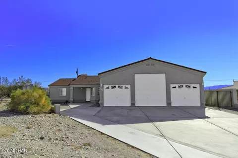 560 Agate Ln, Lake Havasu City, AZ 86403