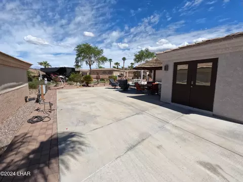 1905 Victoria Farms Rd Apt 53 Rd, Lake Havasu City, AZ 86404