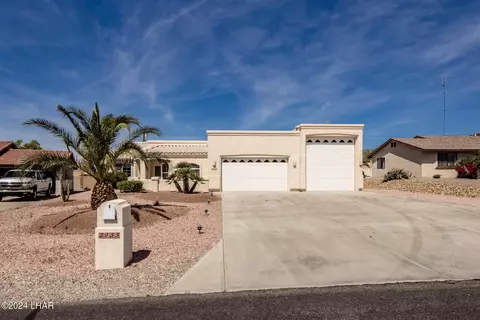 2933 Coconino Dr, Lake Havasu City, AZ 86406