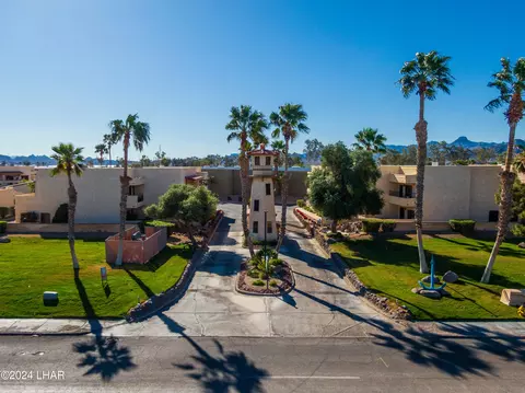 1025 Barcelona Loop, Lake Havasu City, AZ 86403