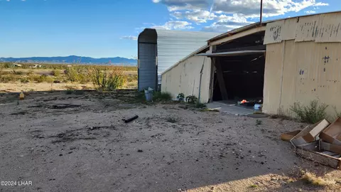 14279 Anegam Rd, Yucca, AZ 86438 photo 4