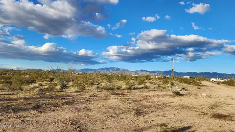 14279 Anegam Rd, Yucca, AZ 86438 photo 28