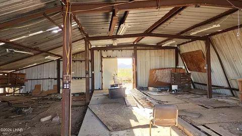 14279 Anegam Rd, Yucca, AZ 86438 photo 6