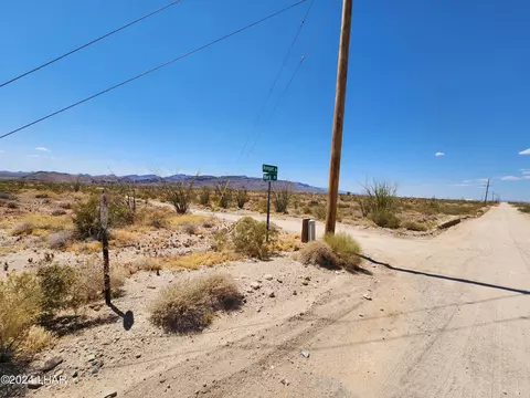 14279 Anegam Rd, Yucca, AZ 86438 photo 15