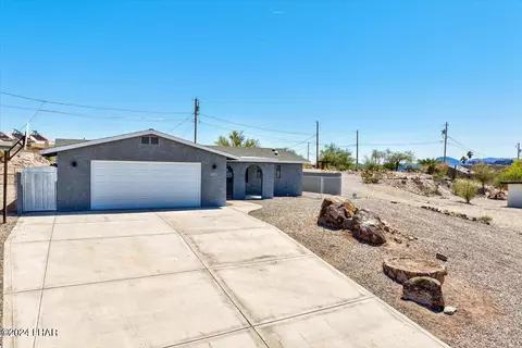 3680 Clearwater Dr, Lake Havasu City, AZ 86406