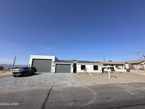 1341 Pueblo Dr, Lake Havasu City, AZ 86406