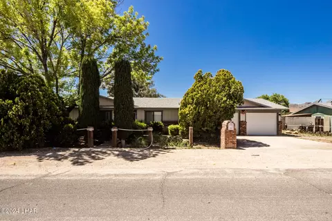 3641 N Skylark Rd, Kingman, AZ 86409