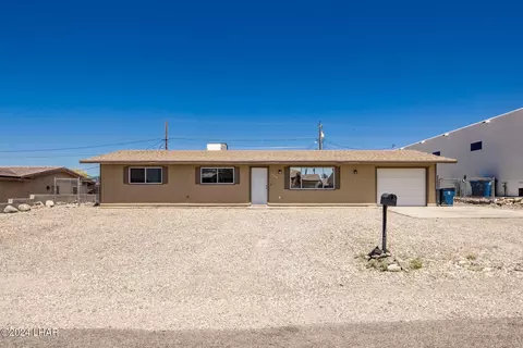 2305 Barranca Dr, Lake Havasu City, AZ 86403