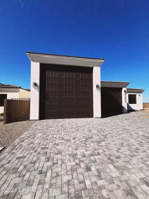 7992 Plaza De La Luna, Lake Havasu City, AZ 86406