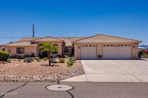 3820 Apache Maid Dr, Lake Havasu City, AZ 86406