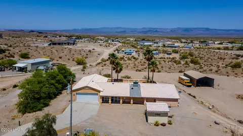 7742 White Gate Dr, Lake Havasu City, AZ 86404
