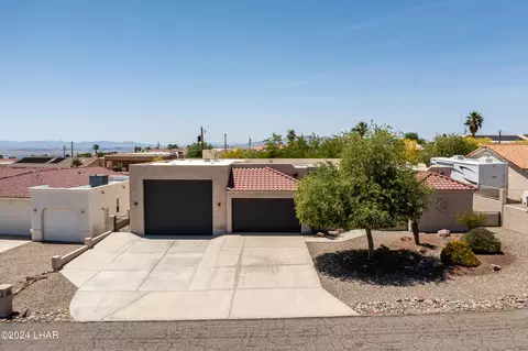 303 Pacific Dr, Lake Havasu City, AZ 86406
