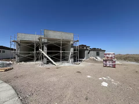 8012 Corte De La Luna, Lake Havasu City, AZ 86406