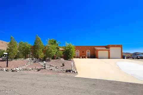 3860 Canyon Cove Dr, Lake Havasu City, AZ 86404