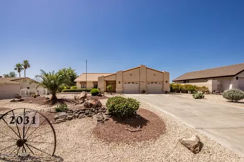 2031 Spruce Dr, Lake Havasu City, AZ 86406