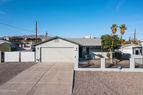 3892 Osage Dr, Lake Havasu City, AZ 86406