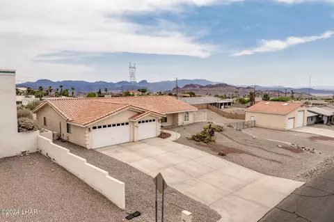 4050 Challenger Dr, Lake Havasu City, AZ 86406
