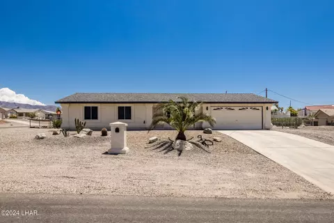 3296 Fan Palm Dr, Lake Havasu City, AZ 86404