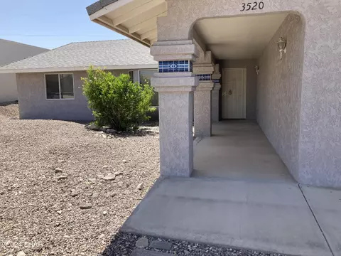 3520 Mockingbird Dr, Lake Havasu City, AZ 86406