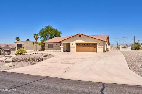 2725 Poseidon Dr, Lake Havasu City, AZ 86404