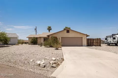 132 Mescal Loop, Lake Havasu City, AZ 86403