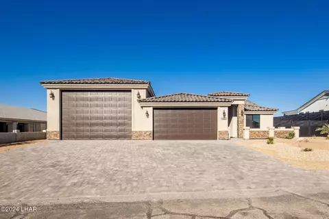 545 Jones Dr, Lake Havasu City, AZ 86406