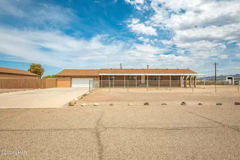 7198 Kaiser Dr, Mohave Valley, AZ 86440