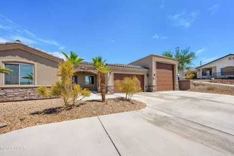 2741 Inverness Dr, Lake Havasu City, AZ 86404
