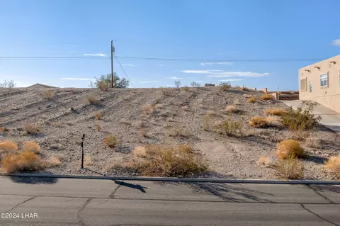 2970 Crater Dr, Lake Havasu City, AZ 86404