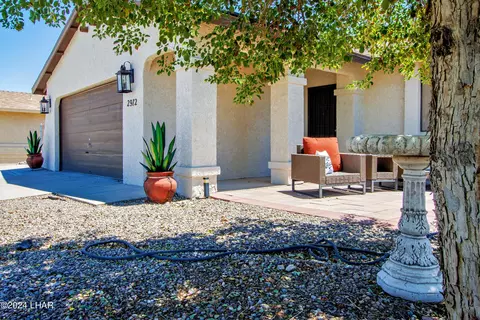 2972 Mica Dr, Lake Havasu City, AZ 86404