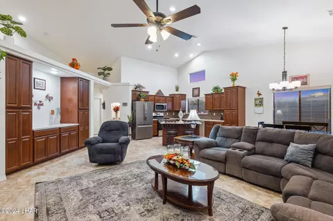 2037 E Crystal Dr, Fort Mohave, AZ 86426 photo 10